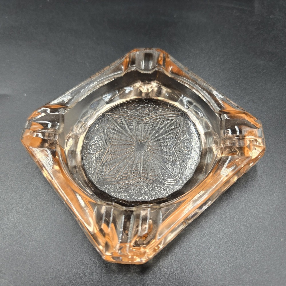 Vintage 1930's Macbeth Evans Pink Depression glass ashtray‎ 3x 3inch Excellent